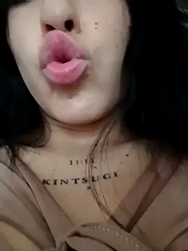 chaymae nah  online show from 27, 9, 2025