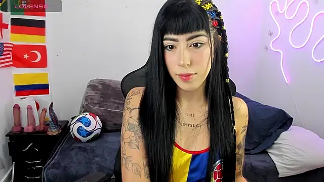 chaymae nah  online show from 7, 7, 2026