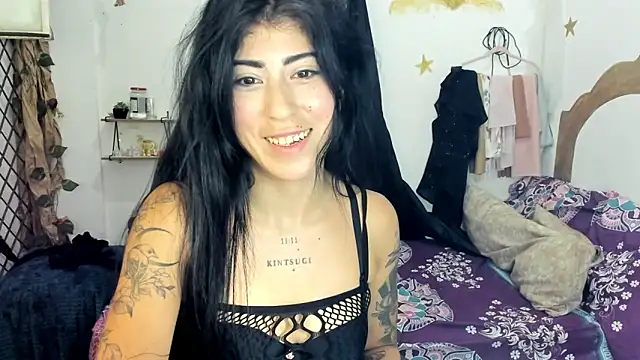 chaymae nah  online show from 15, 9, 2025