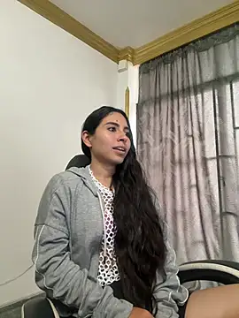 bella-black online show from 15, 4, 2026