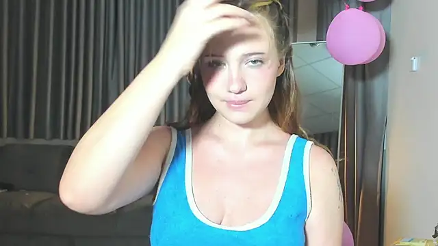 HanahCute online show from 8, 3, 2025