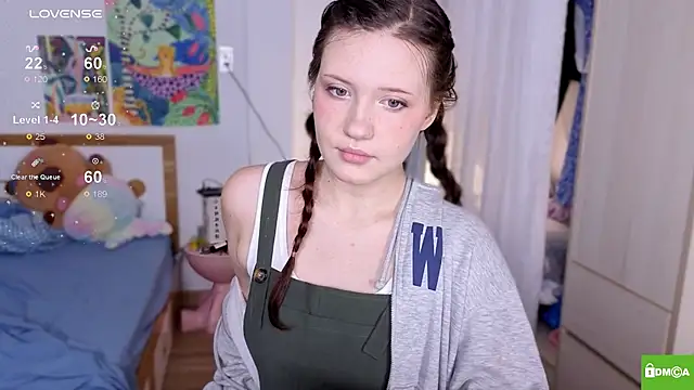 HanahCute online show from 27, 11, 2025