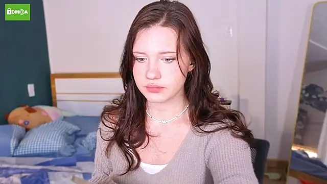 HanahCute online show from 9, 10, 2025