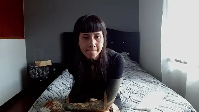 Emilia 1995 online show from 15, 7, 2026