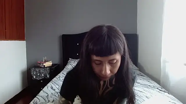 Emilia 1995 online show from 7, 10, 2025