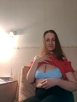 Evelina cute online show from 17, 11, 2025