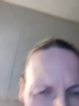 Evelina cute online show from 5, 3, 2025