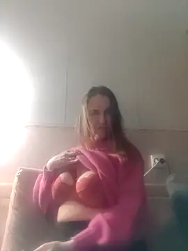 Evelina cute online show from 20, 2, 2025