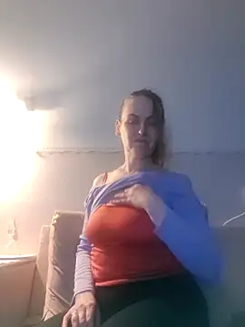 Evelina cute online show from 30, 11, 2025