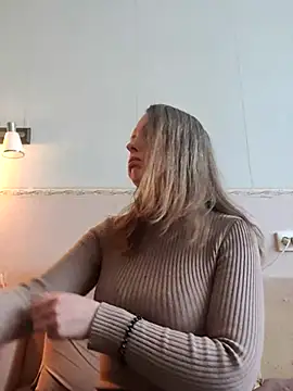 Evelina cute online show from 8, 1, 2026