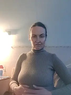 Evelina cute online show from 27, 11, 2025