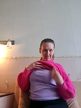 Evelina cute online show from 21, 10, 2025