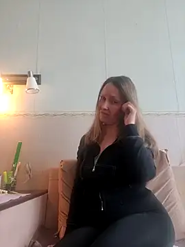 Evelina cute online show from 8, 3, 2026