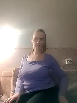 Evelina cute online show from 18, 2, 2025