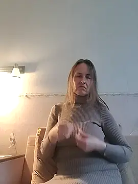 Evelina cute online show from 23, 10, 2025