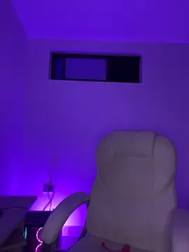 nyna 1 online show from 18, 4, 2026