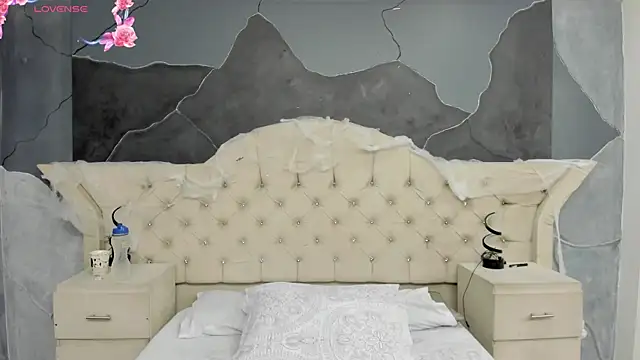 AmberGreyy  online show from 16, 10, 2025