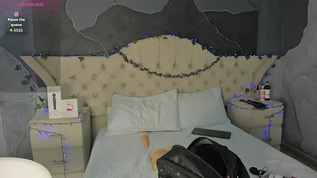 AmberGreyy  online show from 16, 11, 2025