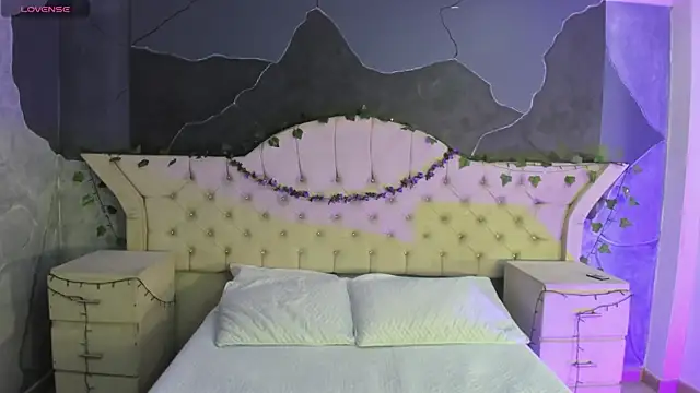 AmberGreyy  online show from 24, 11, 2025