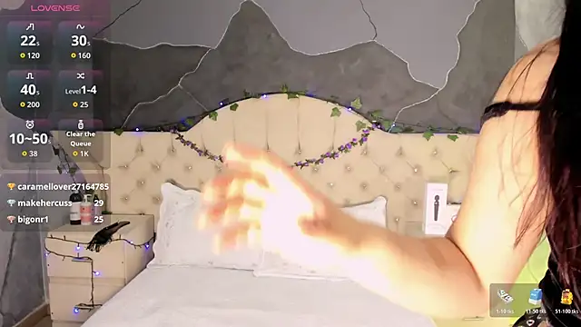 AmberGreyy  online show from 9, 11, 2025