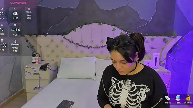 AmberGreyy  online show from 10, 11, 2025