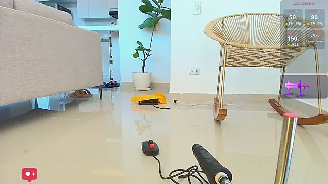 Snapshot of HelennaMoon_ chatting on 1, 12, 2025 HelennaMoon online show from 1, 12, 2025