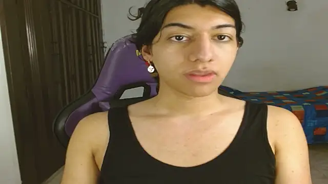 engielphoenis14 online show from 4, 10, 2025