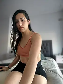 alessandra-a online show from 7, 10, 2025