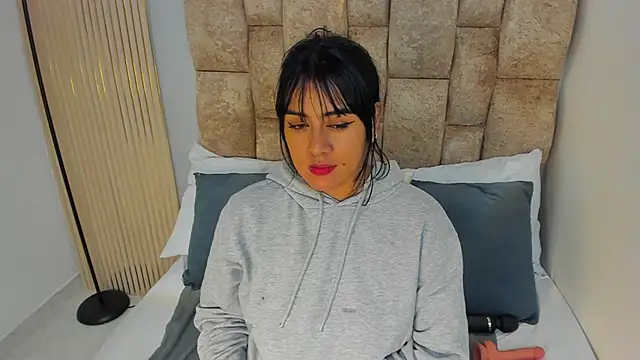 amatista  smith online show from 9, 11, 2025