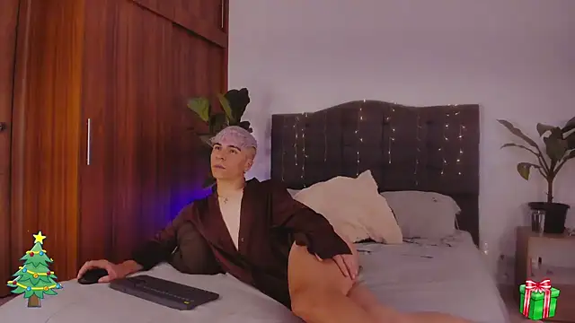 2gays 1Str8 online show from 3, 12, 2024