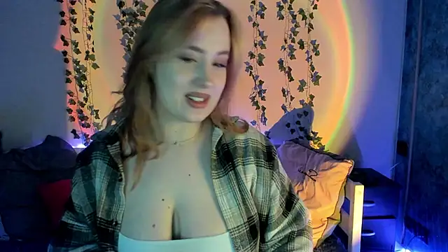 Emily Gin online show from 8, 3, 2025