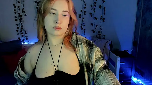 Emily Gin online show from 19, 2, 2025