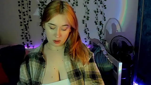 Emily Gin online show from 12, 2, 2025