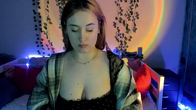 Emily Gin online show from 19, 3, 2025