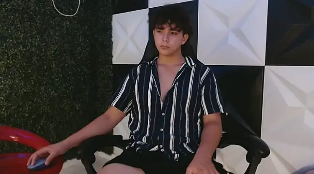 Dani cumboy online show from 18, 2, 2025