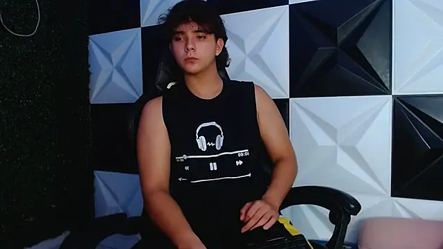 Dani cumboy online show from 1, 3, 2025