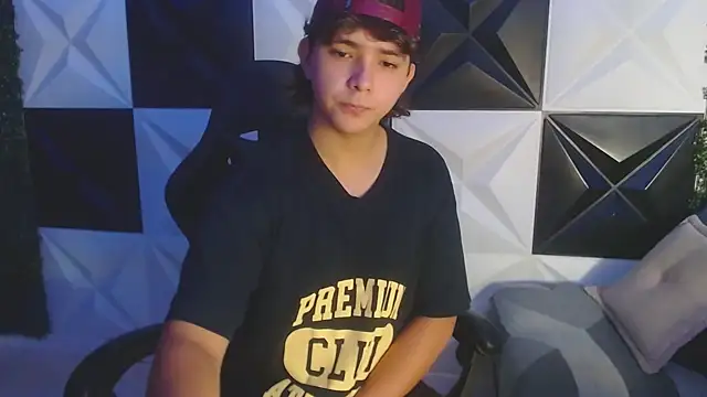 Dani cumboy online show from 16, 3, 2025