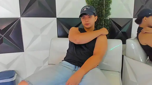 Dani cumboy online show from 14, 11, 2025