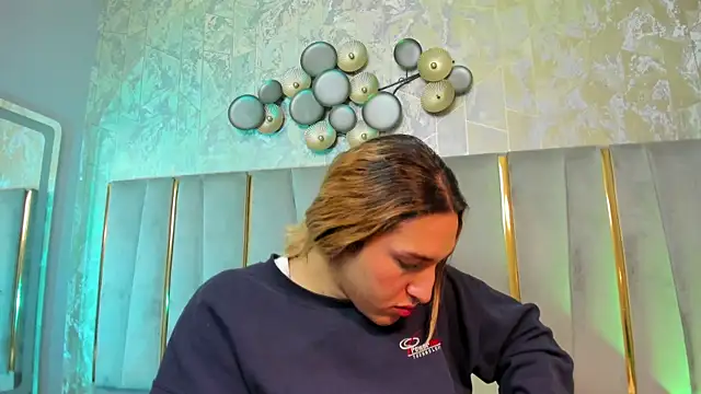 TomLondon  online show from 4, 2, 2026