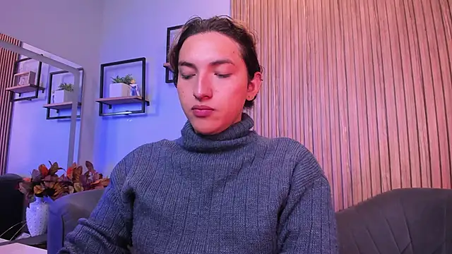 TomLondon  online show from 7, 2, 2026