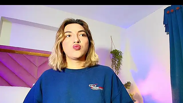 Snapshot of TomLondon_ chatting on 26, 9, 2025 TomLondon online show from 26, 9, 2025