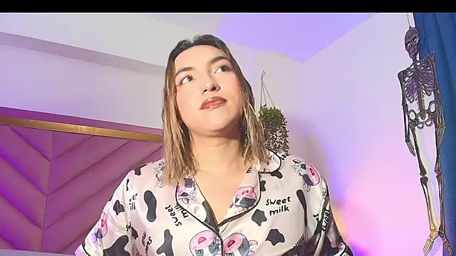 Snapshot of TomLondon_ chatting on 7, 11, 2025 TomLondon online show from 7, 11, 2025