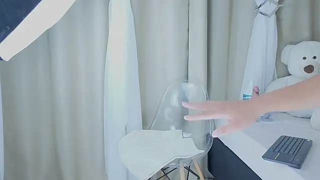 sorafire online show from 14, 11, 2025