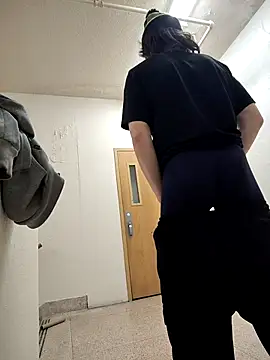 Lilsmokeshow017 online show from 7, 11, 2025