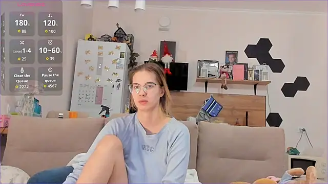 Snapshot of Girl_alone_home chatting on 9, 1, 2026 Girl alone home online show from 9, 1, 2026