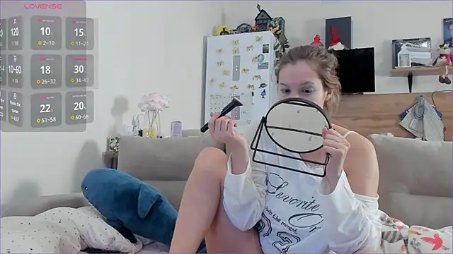 Snapshot of Girl_alone_home chatting on 26, 2, 2026 Girl alone home online show from 26, 2, 2026