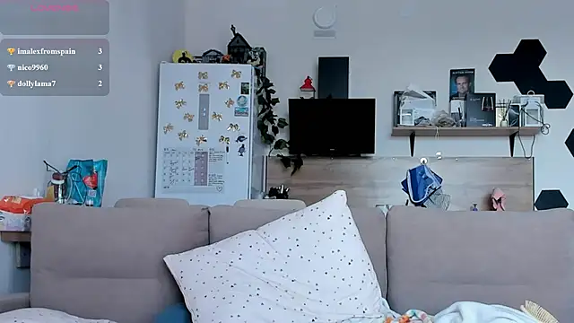 Girl alone home online show from 24, 5, 2026