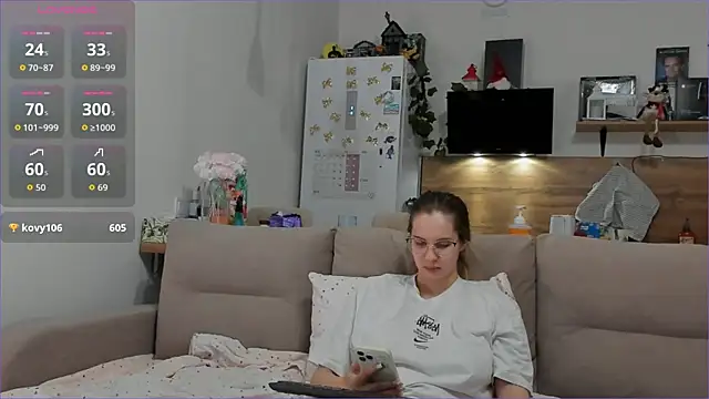 Snapshot of Girl_alone_home chatting on 14, 2, 2026 Girl alone home online show from 14, 2, 2026