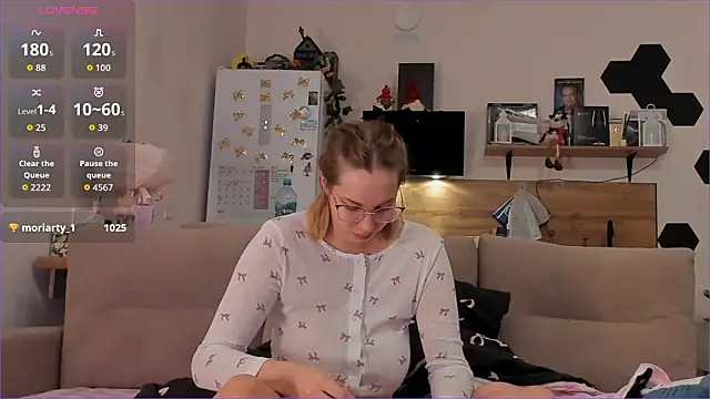 Girl alone home online show from 8, 3, 2026