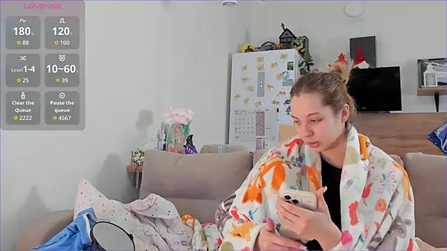 Snapshot of Girl_alone_home chatting on 19, 2, 2026 Girl alone home online show from 19, 2, 2026